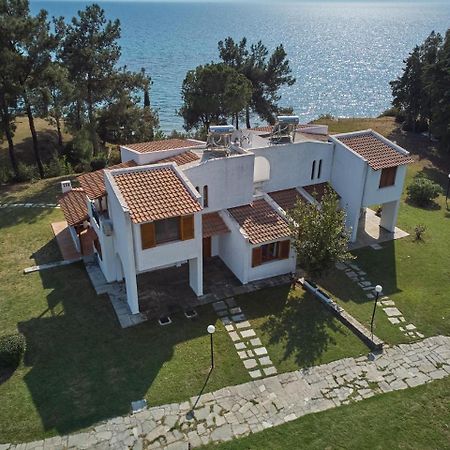 Summerday Villa Private Beach Неа-Іраклія Екстер'єр фото